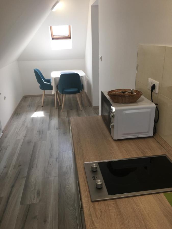 Villa Laar Heviz Bagian luar foto