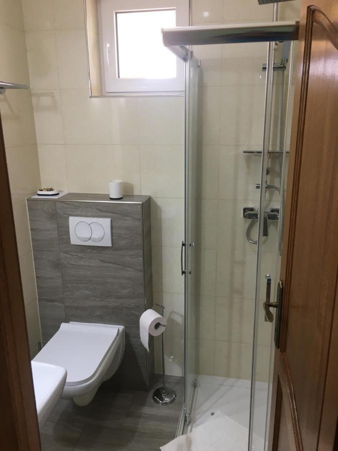 Villa Laar Heviz Bagian luar foto